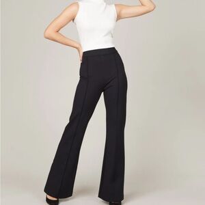 SPANX Black Kick Flare Pants for Women - size 1XP